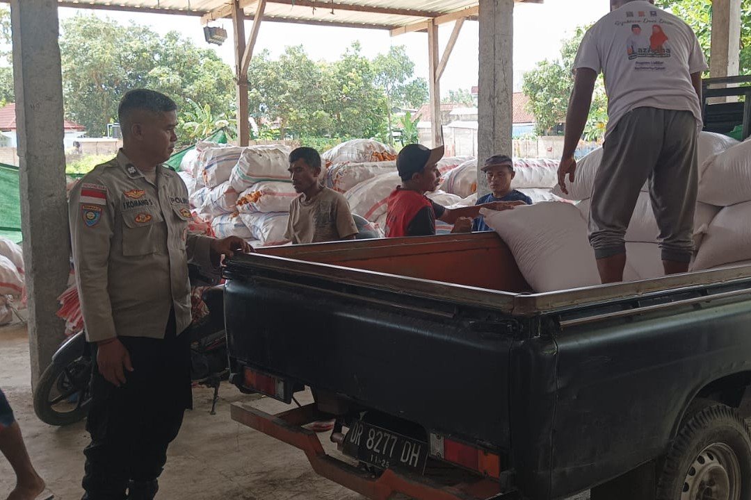 Polsek Sekotong Jamin Jagung Petani Terserap Bulog Tanpa Hambatan